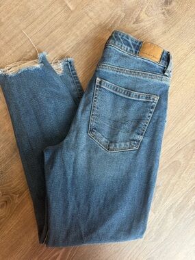 American Eagle Outfitters Medium Blue Distressed Hem Jeans